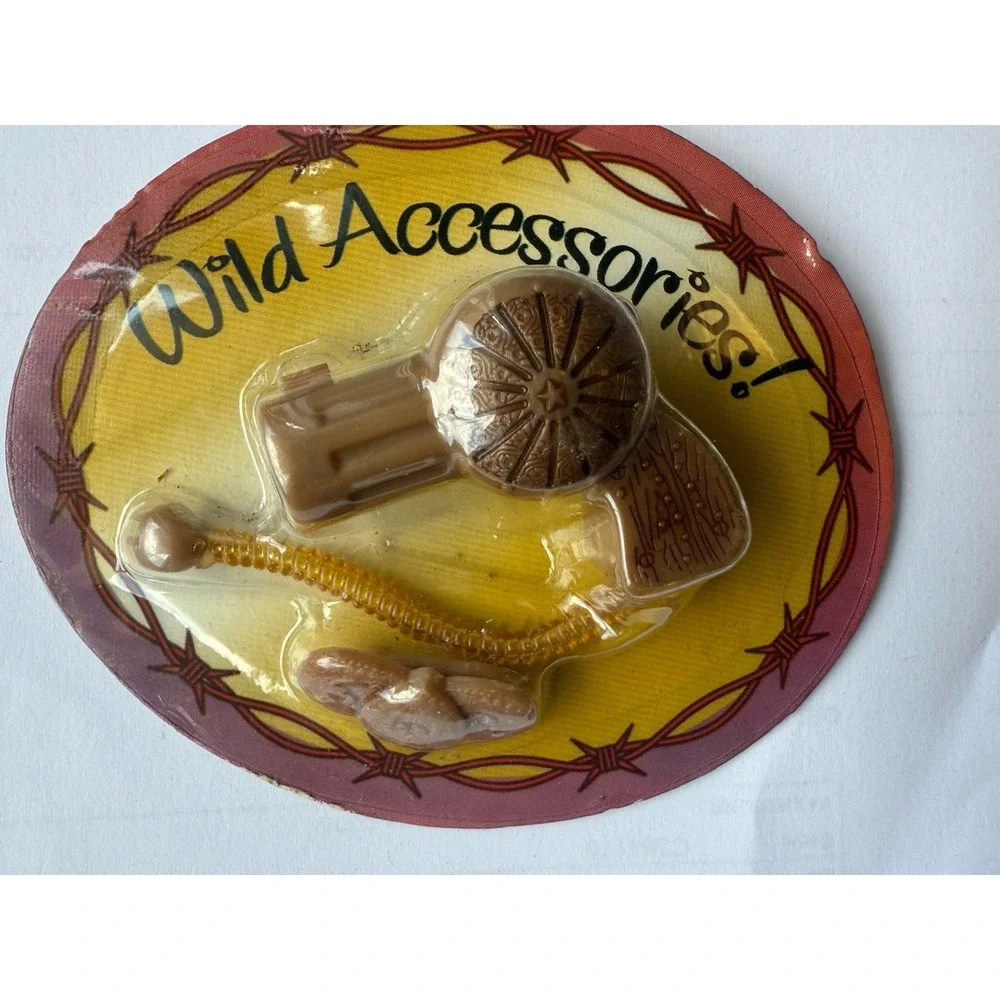 Bratz Wild Wild West HTF Accessories ONLY‎ Hair Dryer Comb + from Horse Set New